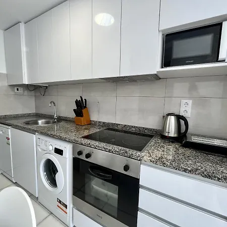 Primera Linea Con Piscina En Кальпе