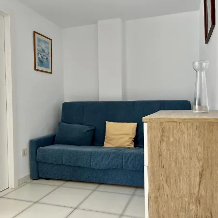 Primera Linea Con Piscina En Кальпе