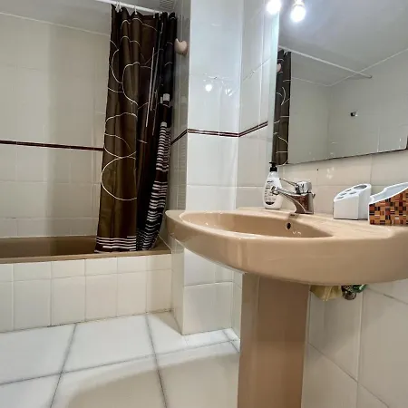 Apartamento Primera Linea Con Piscina En Calpe