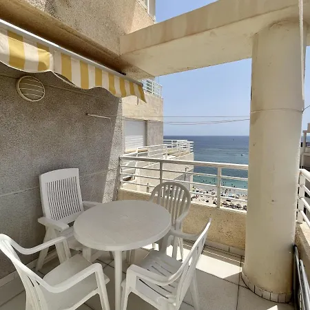 Primera Linea Con Piscina En Calpe