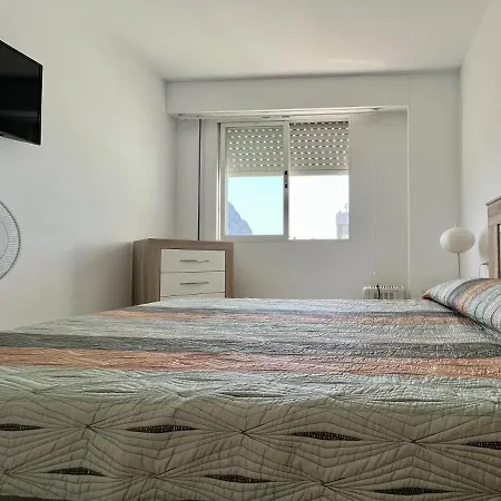 Primera Linea Con Piscina En *