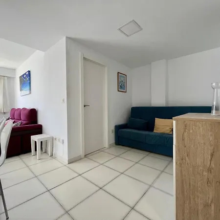 Apartamento Primera Linea Con Piscina En Calpe