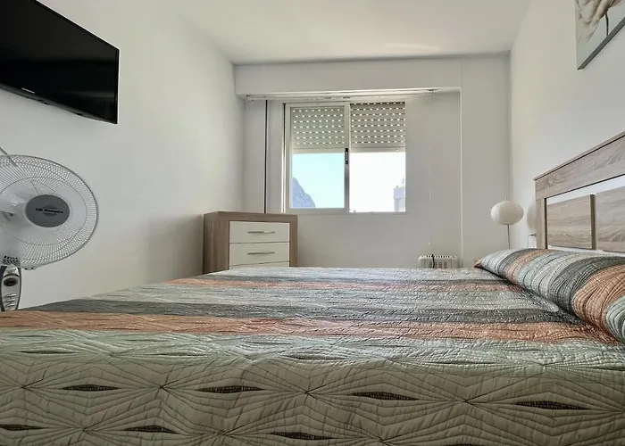 Primera Linea Con Piscina En *