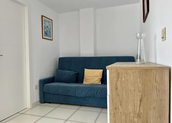 Primera Linea Con Piscina En Calp