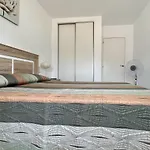 Primera Linea Con Piscina En *