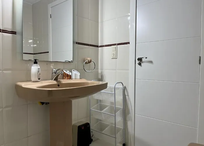 Primera Linea Con Piscina En 公寓